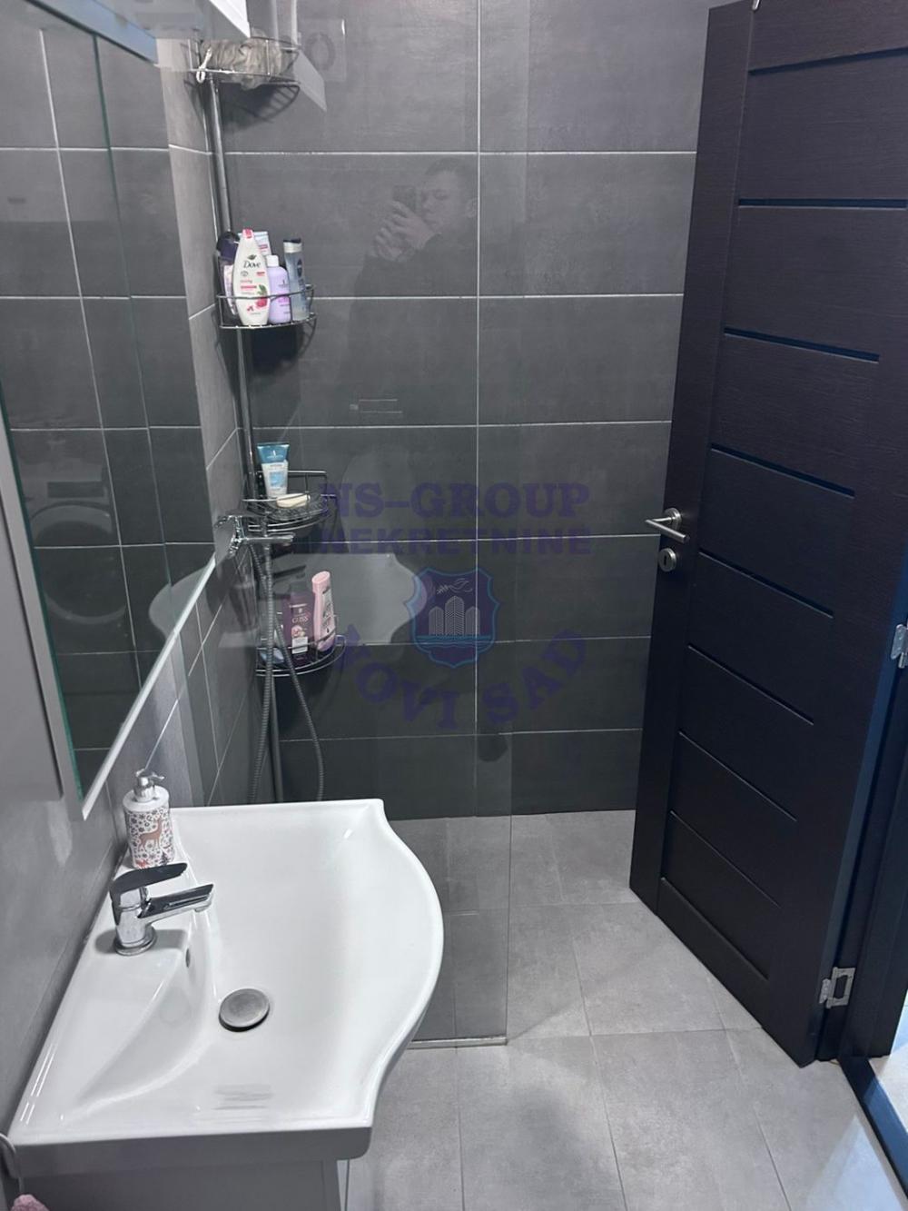 Slika 6 - Dvosoban, 40m2, Adice Novi Sad, sa terasom