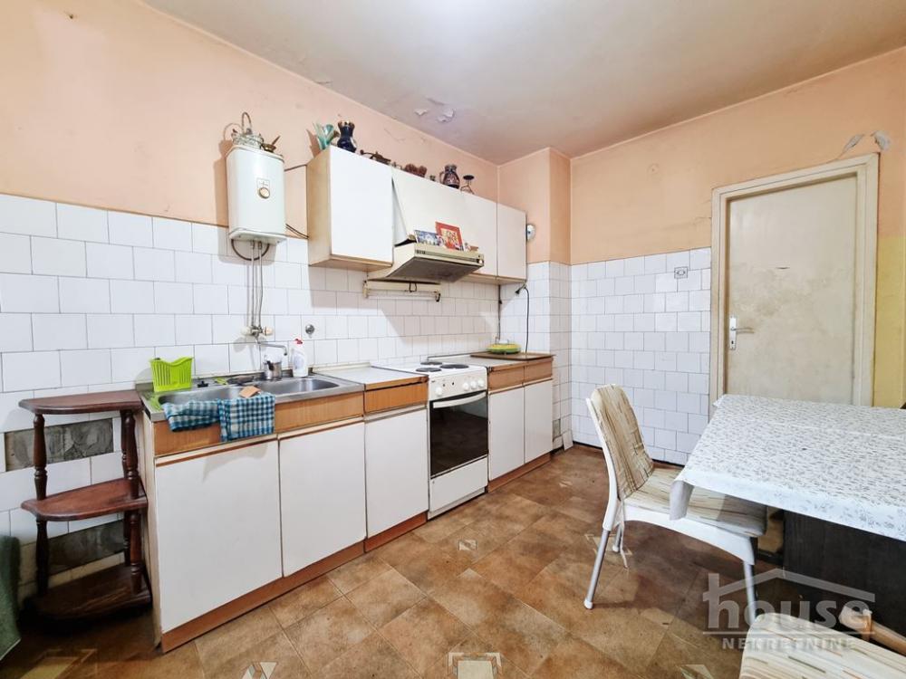 Slika 3 - Stan,NOVI SAD,CENTAR,kv: 64.00, € 185000, ID: 1065312