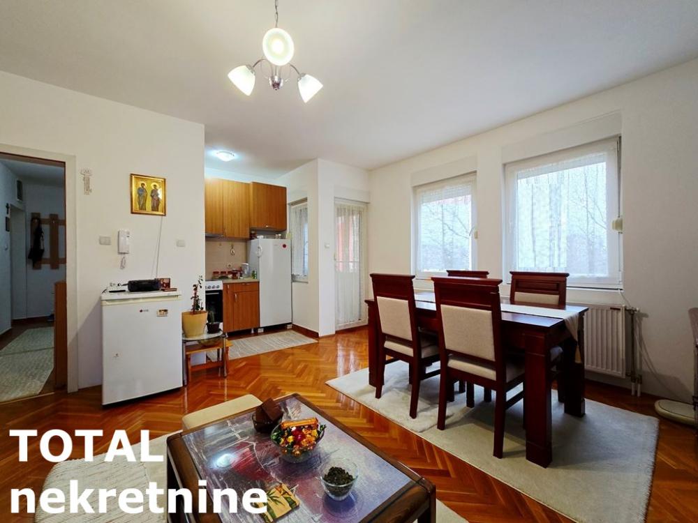 Slika 2 - Stan,NOVI SAD,DETELINARA,kv: 45.00, € 126000, ID: 1102292