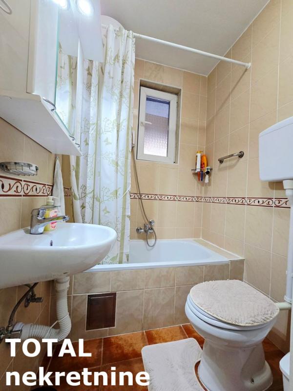 Slika 11 - Stan,NOVI SAD,DETELINARA,kv: 45.00, € 126000, ID: 1102292