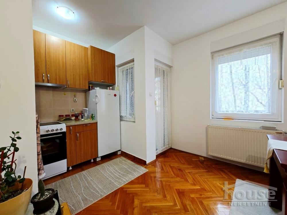 Slika 5 - Stan,NOVI SAD,DETELINARA,kv: 45.00, € 126000, ID: 1065444