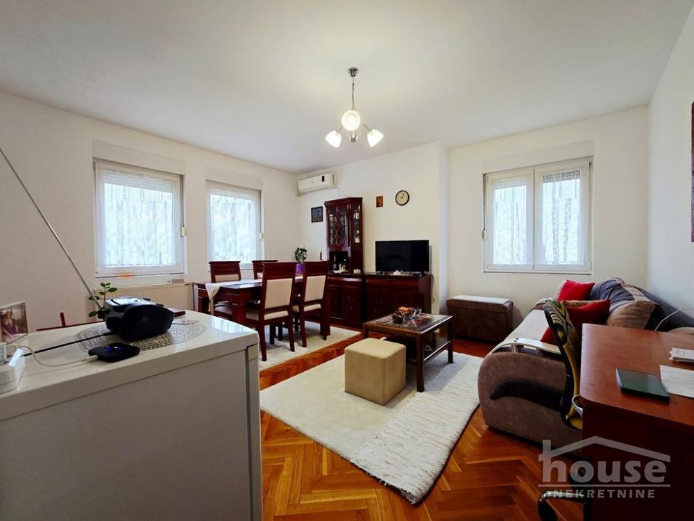 Slika 3 - Stan,NOVI SAD,DETELINARA,kv: 45.00, € 126000, ID: 1065444