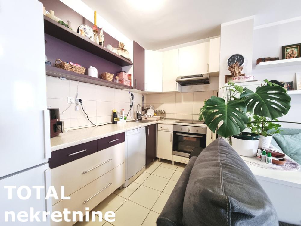 Slika 7 - Stan,NOVI SAD,TELEP,kv: 48.00, € 144000, ID: 1102288