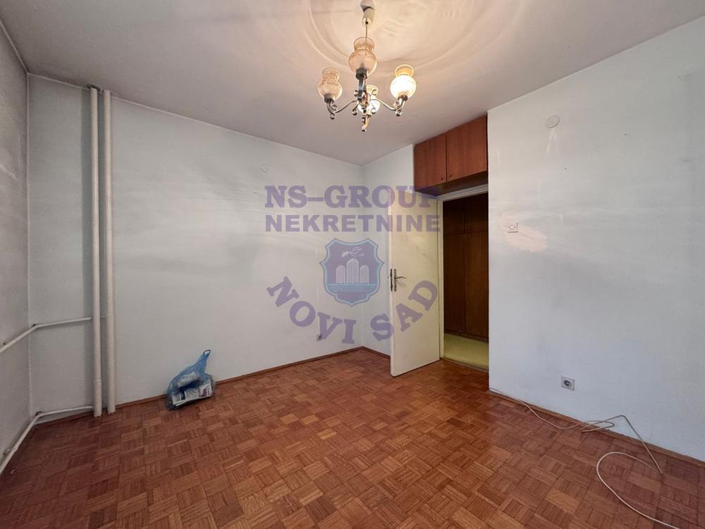 Slika 4 - Trosoban, 72m2, Liman 3 Novi Sad, sa terasom, ima lift