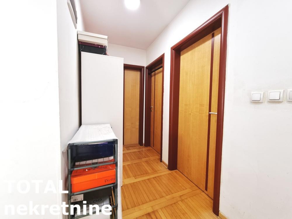 Slika 10 - Stan,NOVI SAD,NOVA DETELINARA,kv: 120.00, € 200000, ID: 1102051