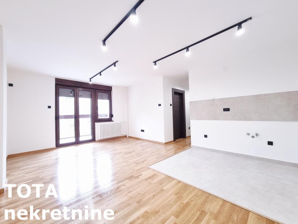 Slika 1 - Stan,NOVI SAD,NOVO NASELJE - ŠARENGRAD,kv: 52.00, € 149000, ID: 1102306