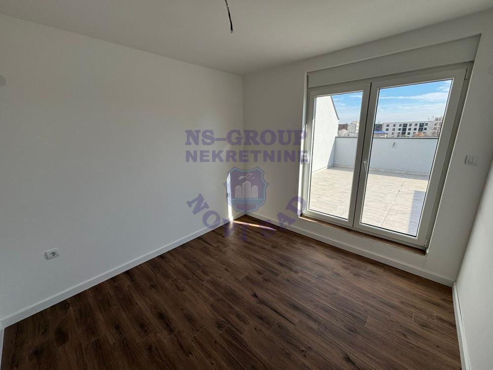 Slika 5 - Četvorosoban penthouse na Bulevaru Patrijatha Pavla 