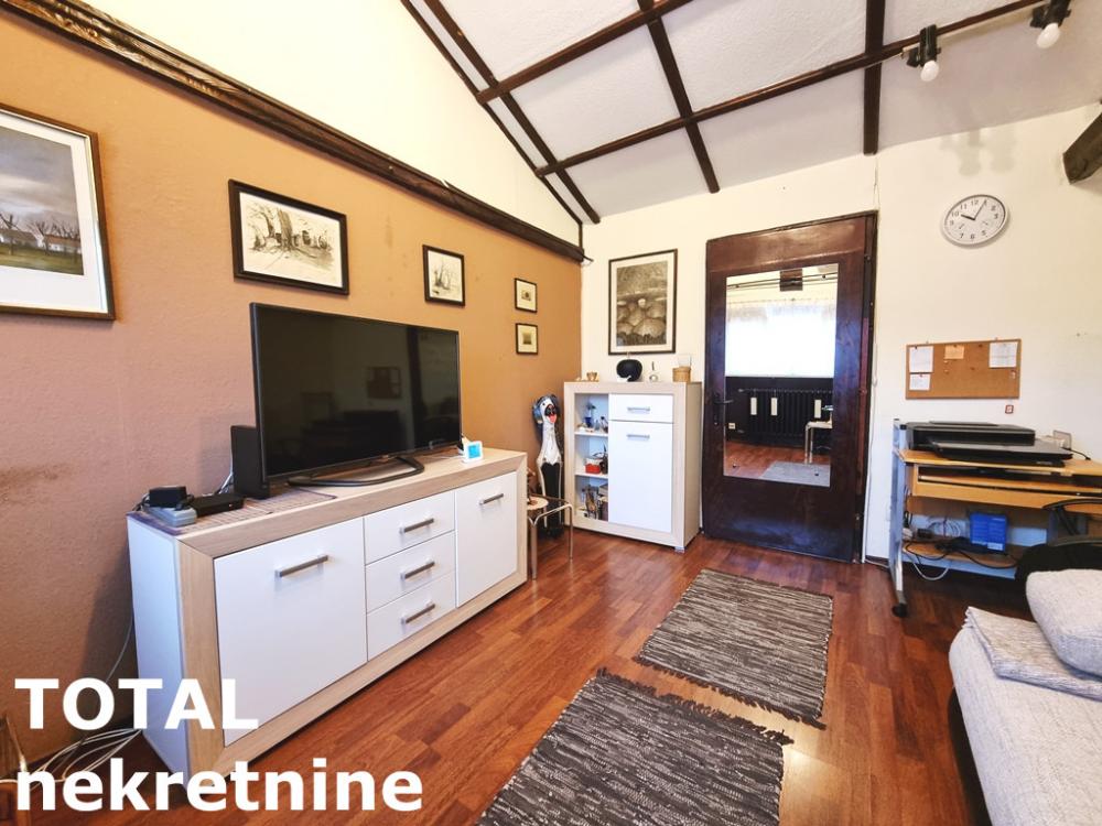 Slika 11 - Stan,NOVI SAD,CENTAR,kv: 58.00, € 150000, ID: 1102302