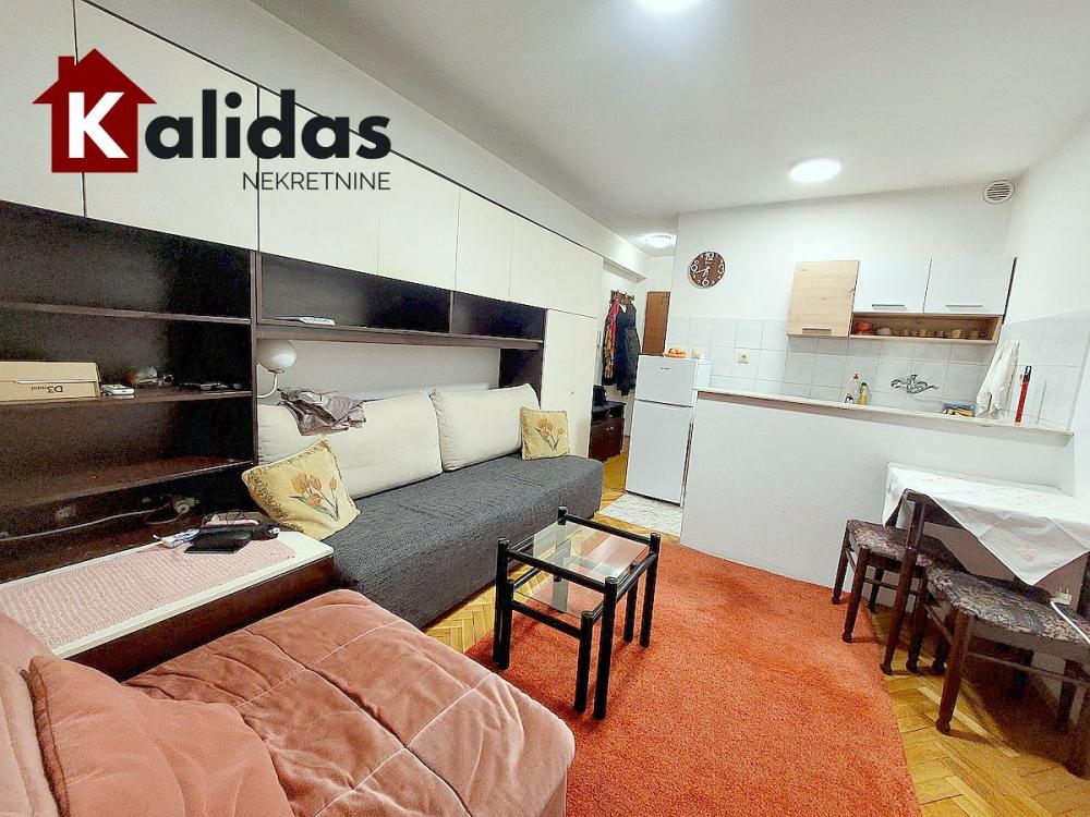 Slika 3 - Stan,NOVI SAD,CENTAR,kv: 30, € 87550, ID: 1008593