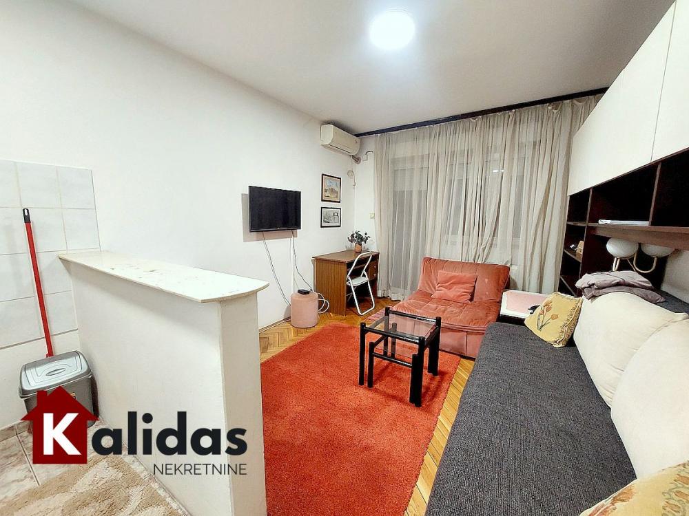 Slika 1 - Stan,NOVI SAD,CENTAR,kv: 30, € 87550, ID: 1008593