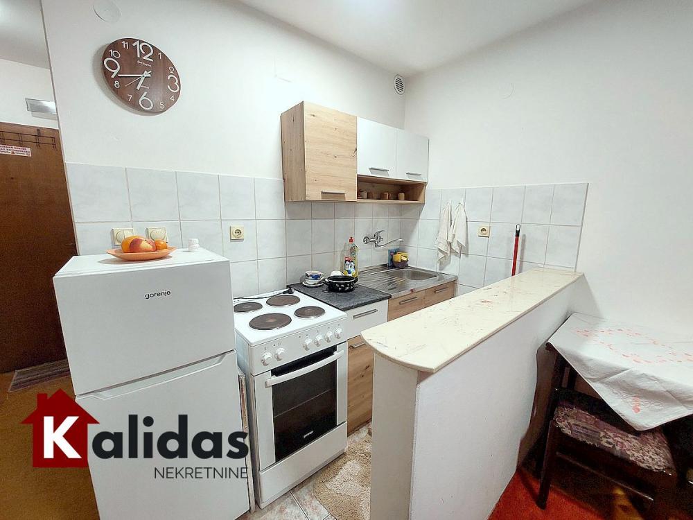 Slika 5 - Stan,NOVI SAD,CENTAR,kv: 30, € 87550, ID: 1008593