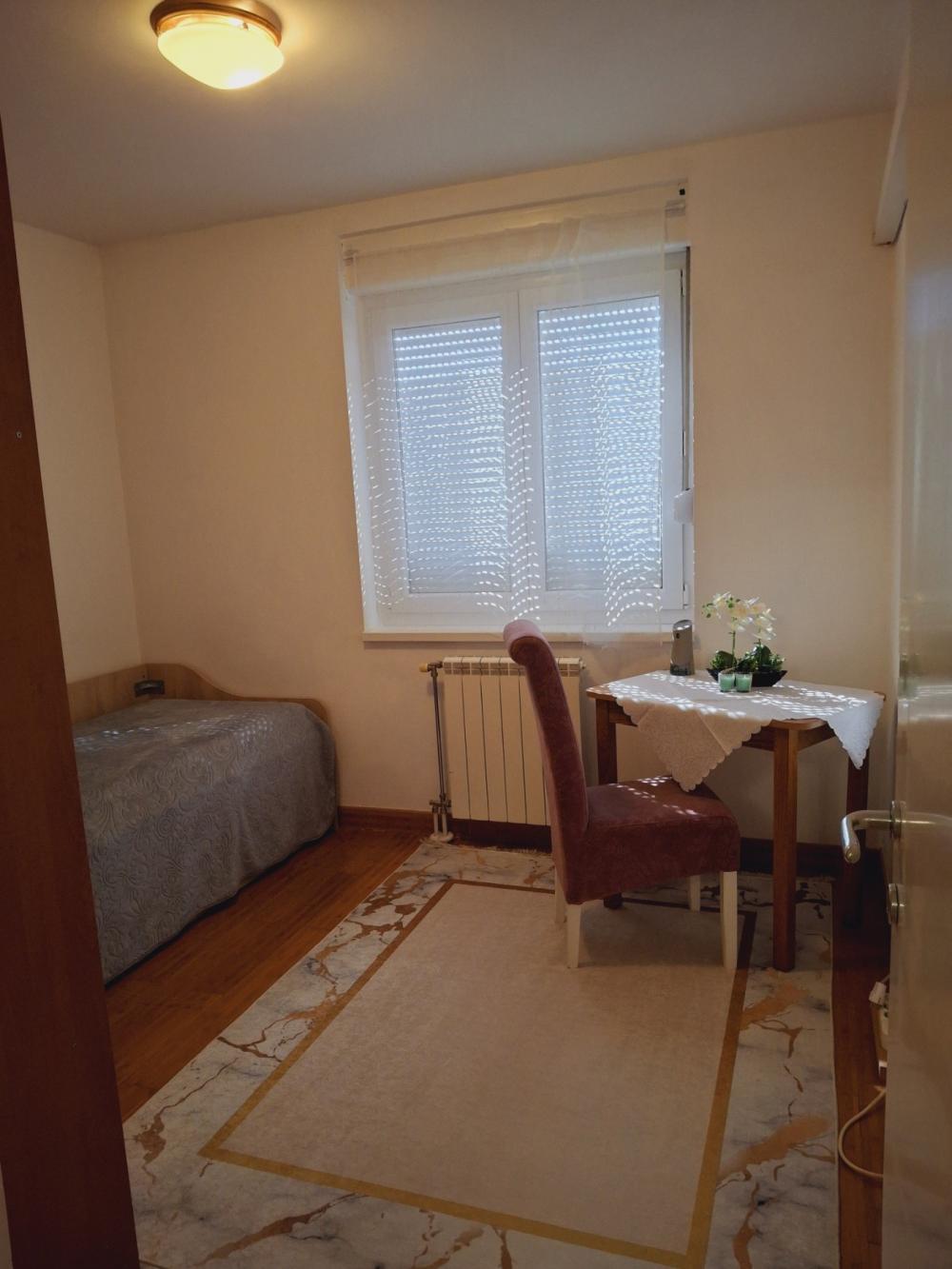 Slika 2 - Stan,NOVI SAD,GRBAVICA,kv: 54, € 170980, ID: 1008598