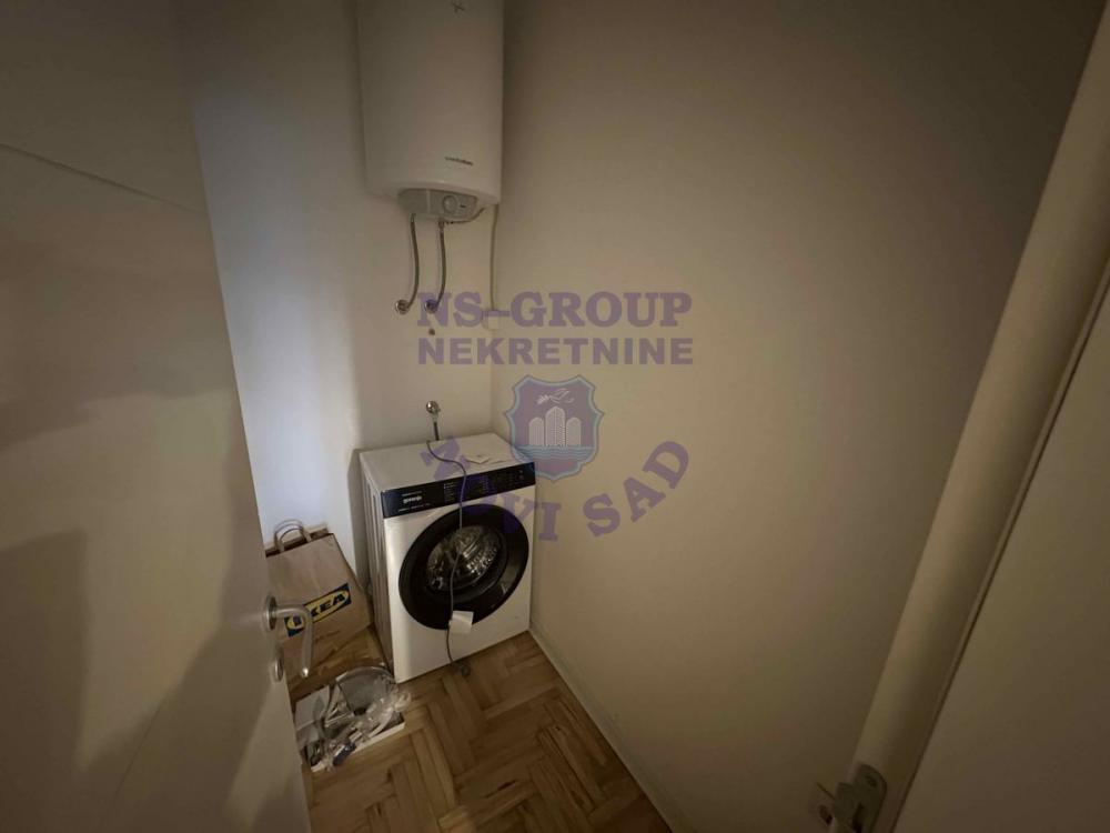 Slika 9 - Trosoban, 68m2, Novi Sad centar Novi Sad