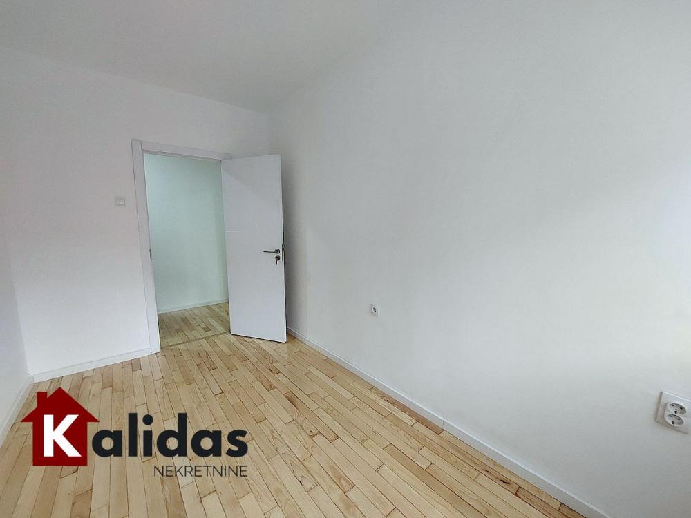 Slika 10 - Stan,NOVI SAD,ROTKVARIJA,kv: 51, € 158600, ID: 1008600