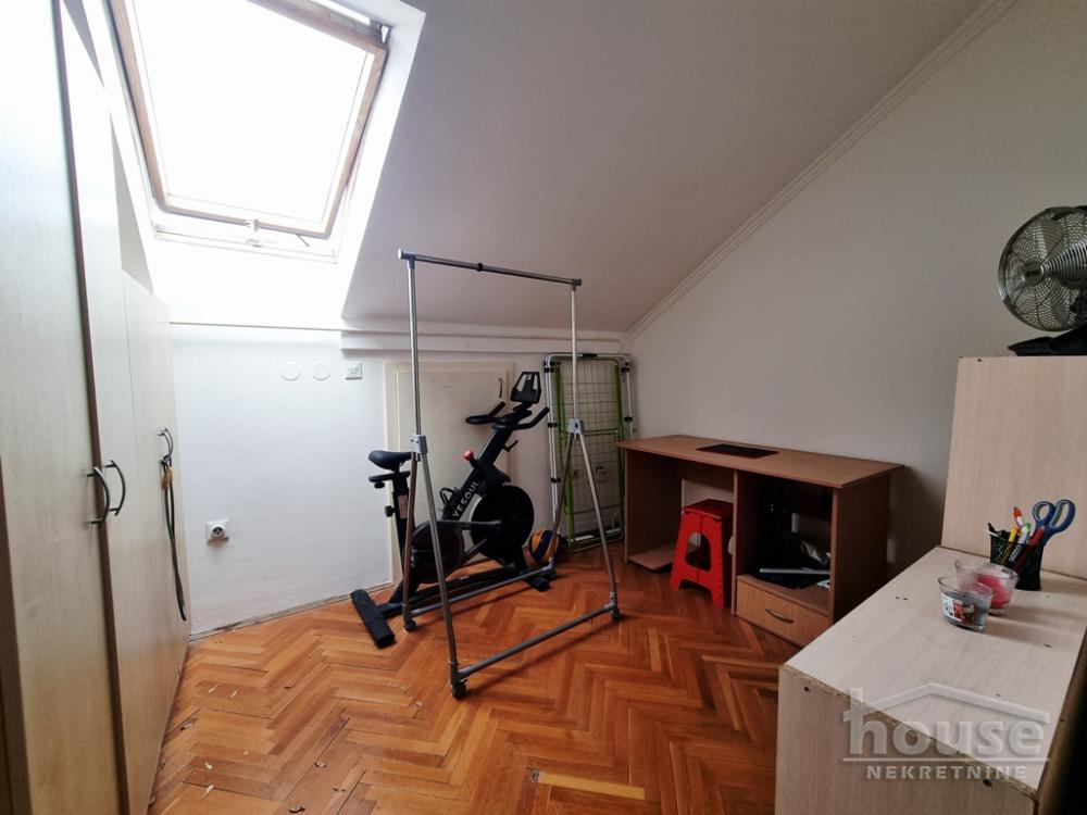 Slika 5 - Stan,NOVI SAD,BULEVAR,kv: 29.00, € 90000, ID: 1064651