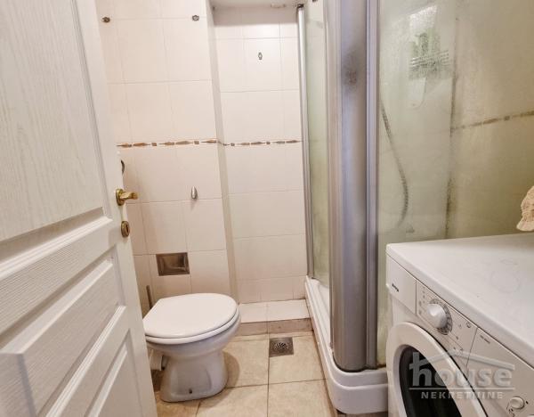 Slika 7 - Stan,NOVI SAD,BULEVAR,kv: 29.00, € 90000, ID: 1064651