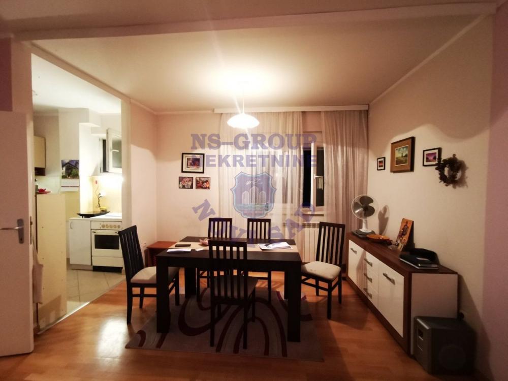 Slika 3 - Odlican dvoiposoban stan na potezu Bulevaru Oslobodjenja!