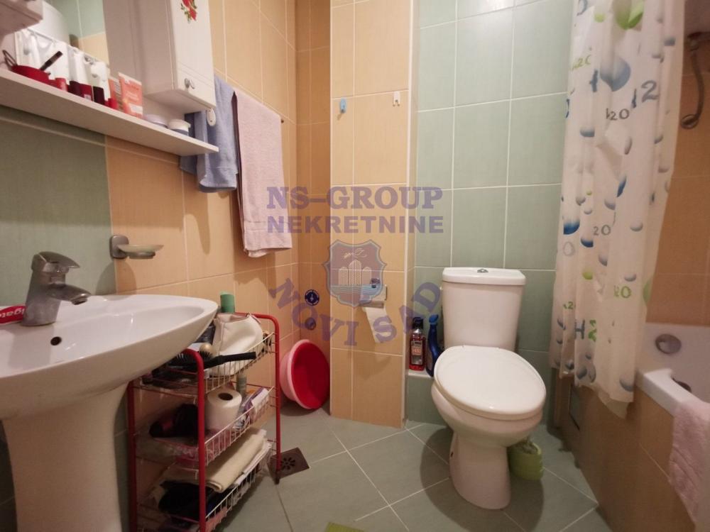 Slika 7 - Odlican dvoiposoban stan na potezu Bulevaru Oslobodjenja!