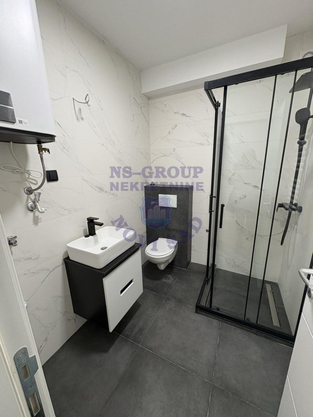 Slika 4 - š: 564662 Garsonjera Kej