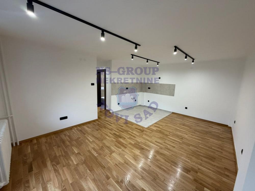 Glavna slika -Dvoiposoban stan na Novom Naselju š:564629