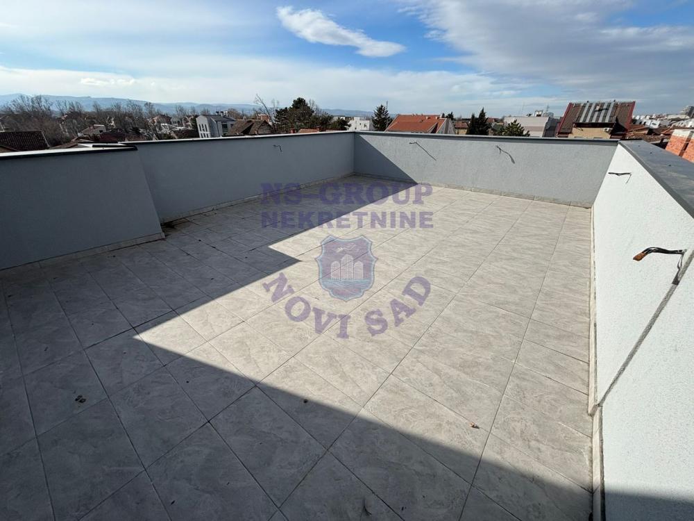 Glavna slika -Četvorosoban stan na Bulevaru patrijarha Pavla