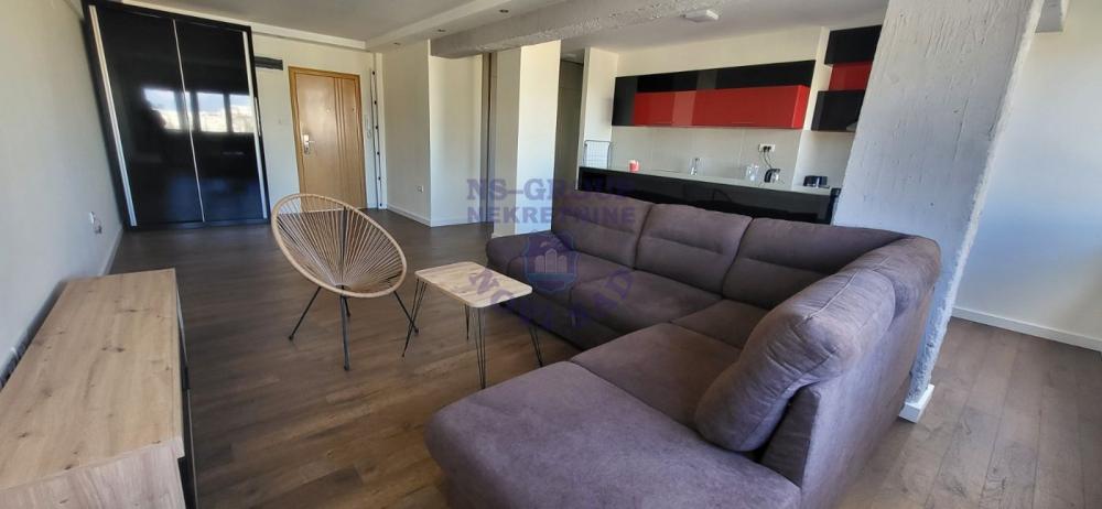 Slika 8 - Dvosoban, 57m2, Banatić Novi Sad, ima lift