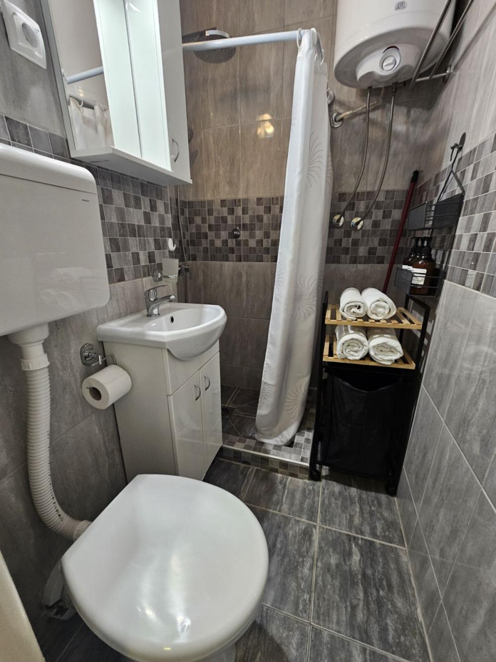 Slika 4 - Odličan jednosoban stan!