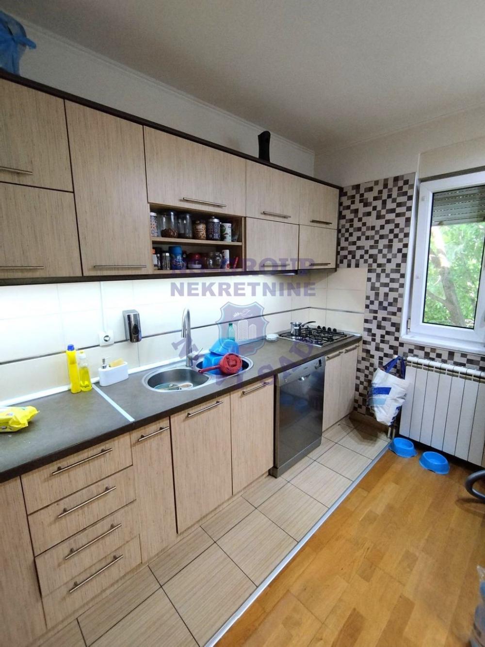 Slika 7 - Dvoiposoban, 67m2, Telep Novi Sad, sa terasom
