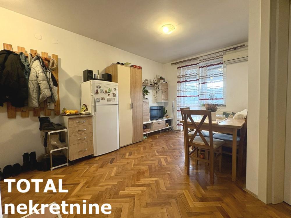 Slika 3 - Stan,NOVI SAD,NOVA DETELINARA,kv: 34.00, € 105000, ID: 1101982