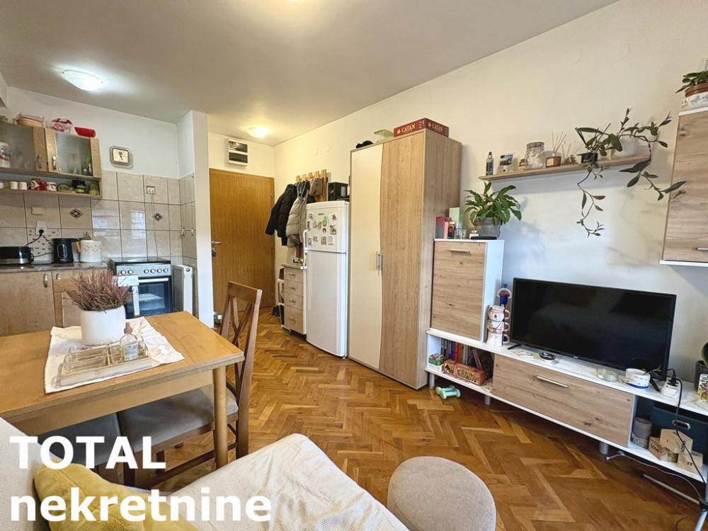 Slika 4 - Stan,NOVI SAD,NOVA DETELINARA,kv: 34.00, € 105000, ID: 1101982