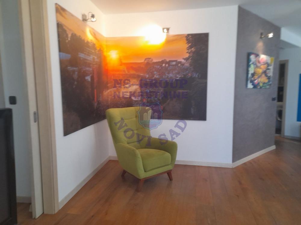 Slika 2 - Trosoban, 80m2, Spens Novi Sad Novi Sad, sa terasom