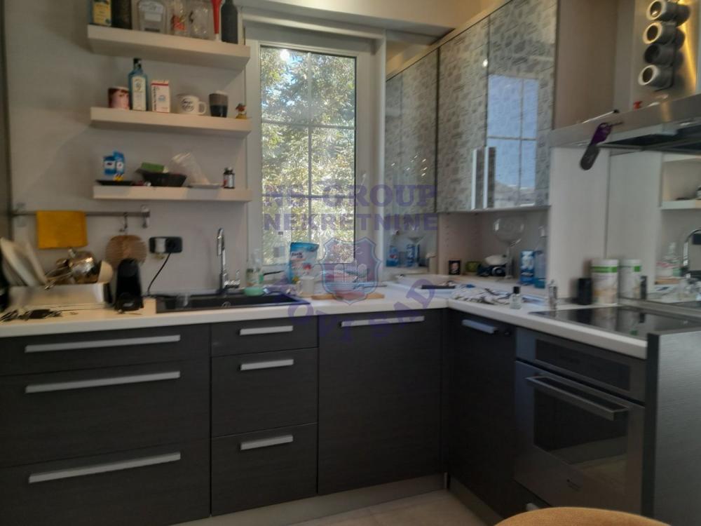 Slika 3 - Trosoban, 80m2, Spens Novi Sad Novi Sad, sa terasom