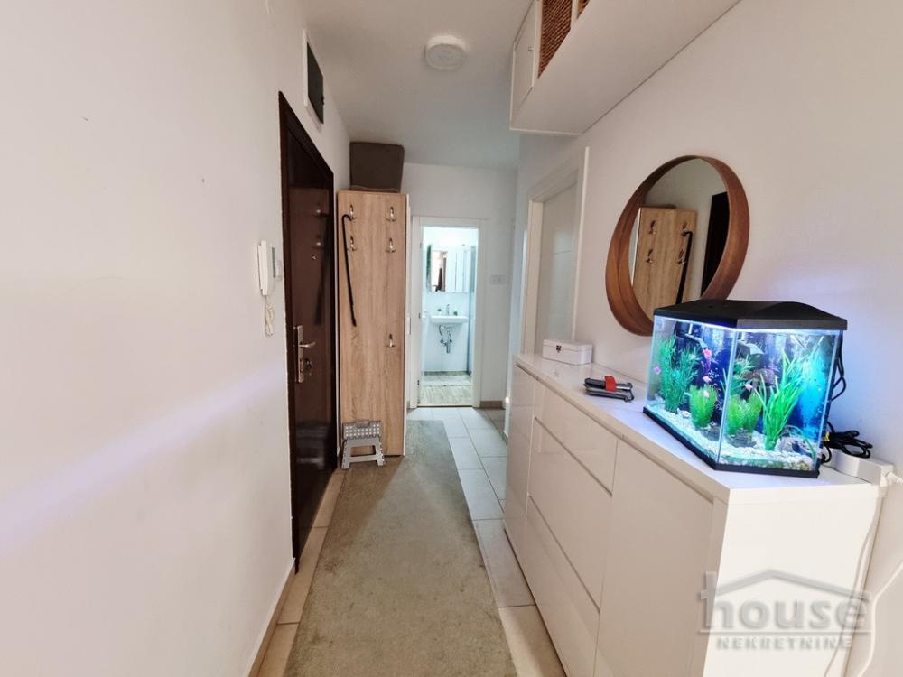 Slika 10 - Stan,PETROVARADIN,PETROVARADIN,kv: 55.00, € 141000, ID: 1065428