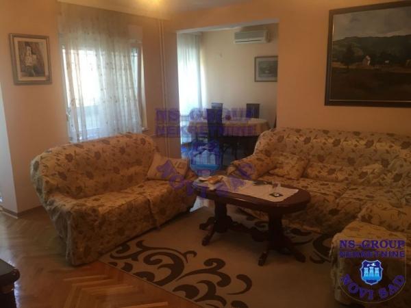 Glavna slika -Troiposoban stan na Novoj Detelinari! š. 410245