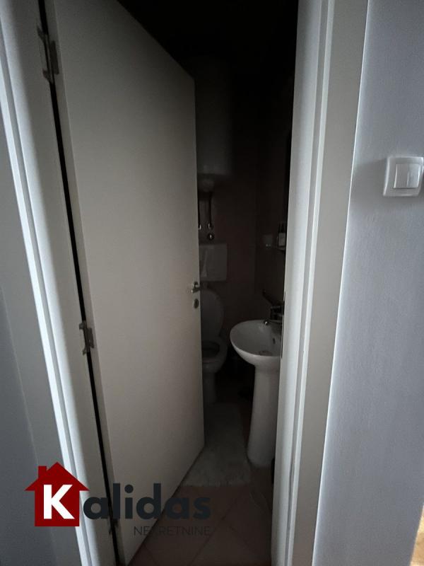 Slika 3 - Stan,NOVI SAD,PODBARA,kv: 65, € 174070, ID: 1006617