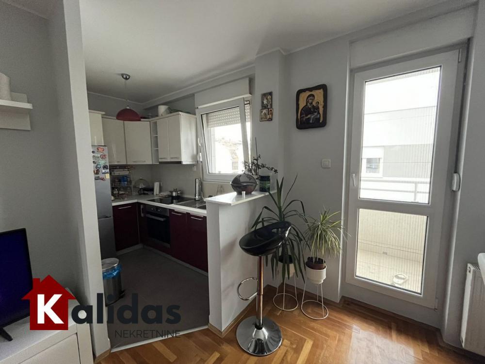 Slika 2 - Stan,NOVI SAD,PODBARA,kv: 65, € 174070, ID: 1006617