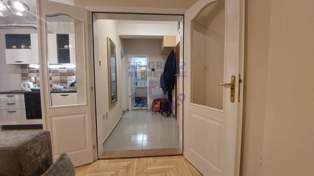 Slika 3 - Dvosoban na Bulevaru Evrope š:562576