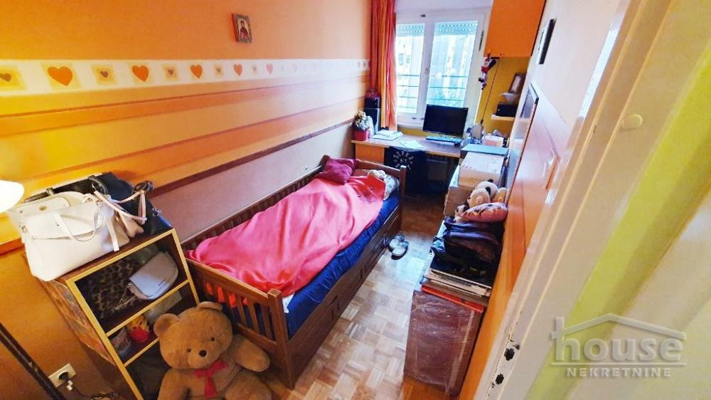 Slika 6 - Stan,NOVI SAD,BULEVAR,kv: 70.00, € 175000, ID: 1065479