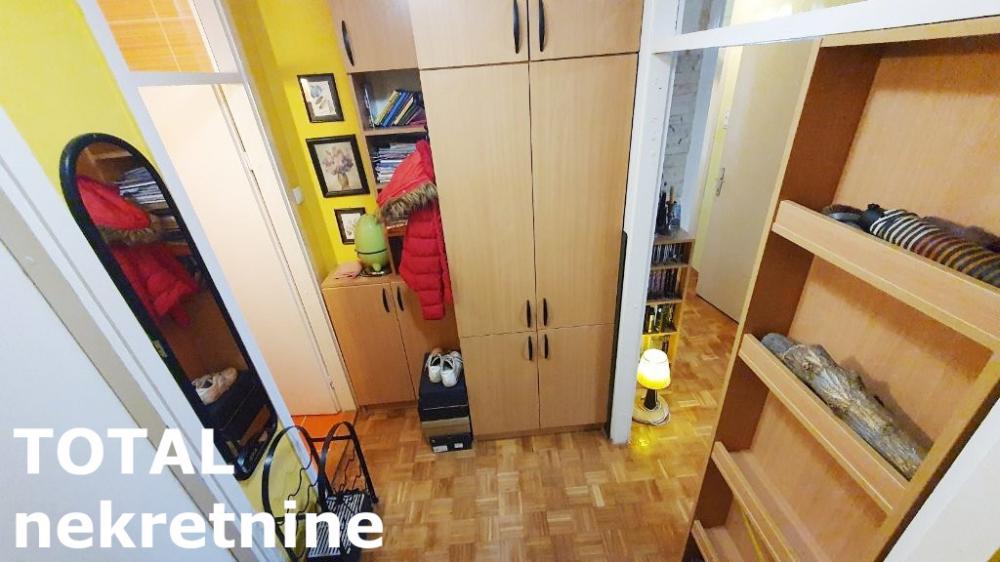 Slika 3 - Stan,NOVI SAD,BULEVAR,kv: 70.00, € 175000, ID: 1102327