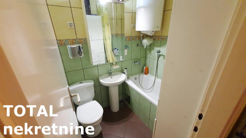 Slika 8 - Stan,NOVI SAD,BULEVAR,kv: 70.00, € 175000, ID: 1102327