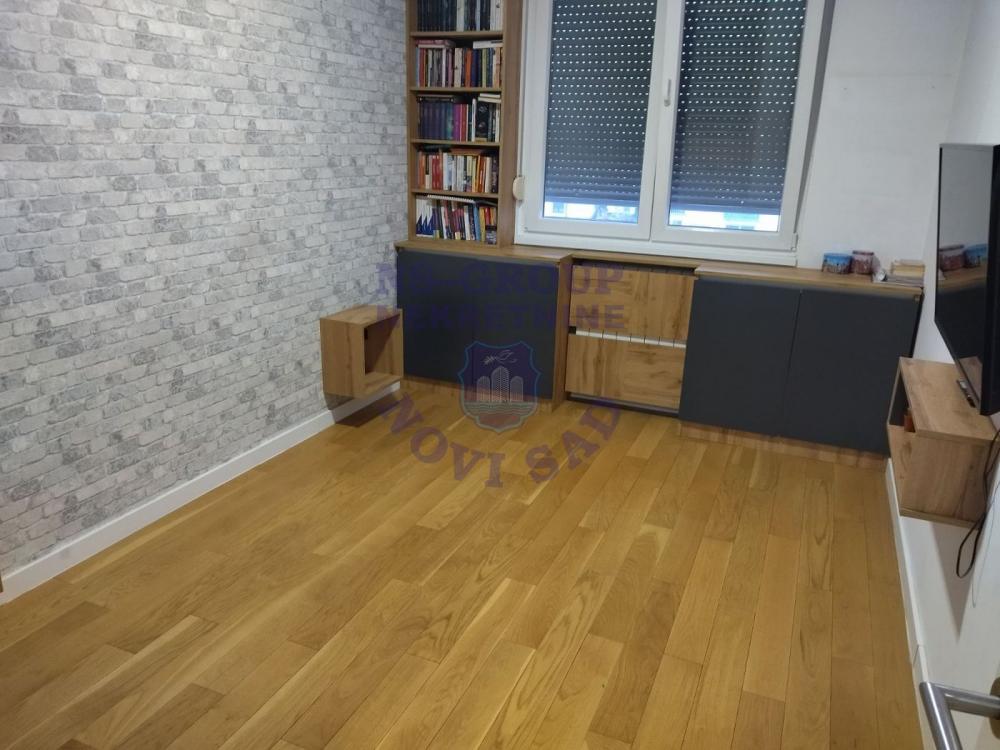 Slika 9 - Trosoban, 74m2, Telep Novi Sad, sa terasom, ima lift