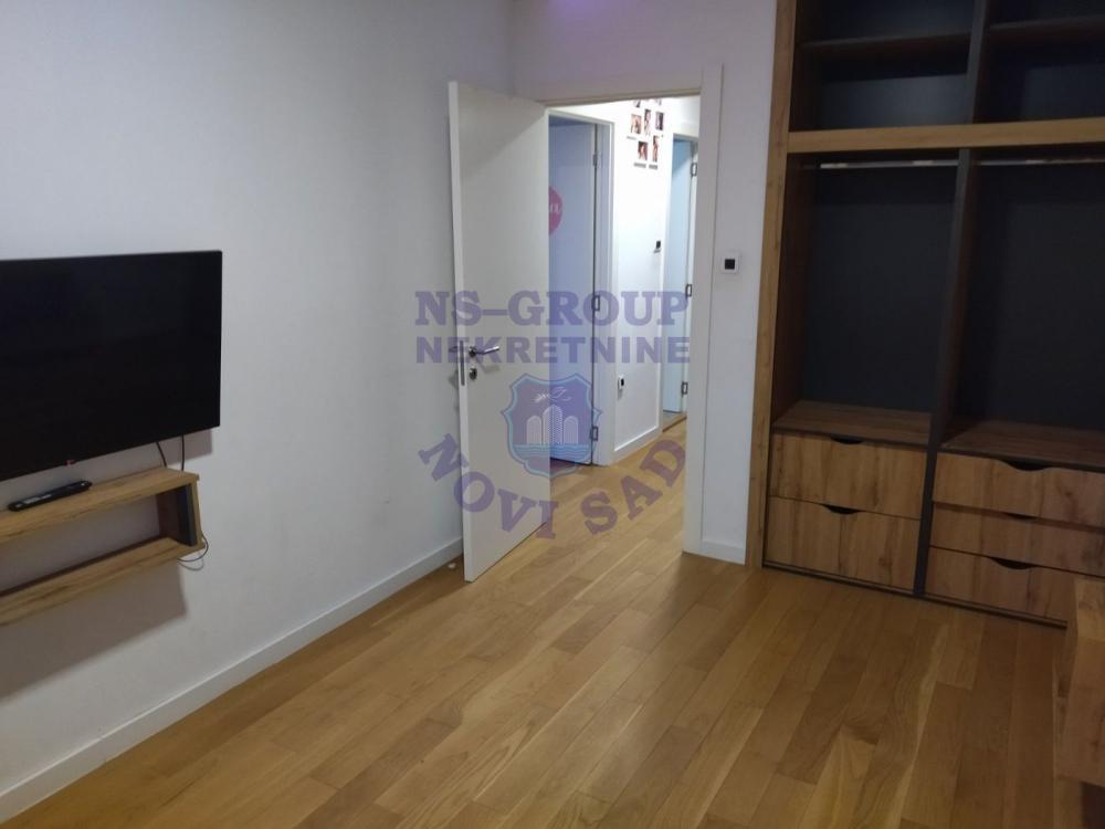 Slika 7 - Trosoban, 74m2, Telep Novi Sad, sa terasom, ima lift