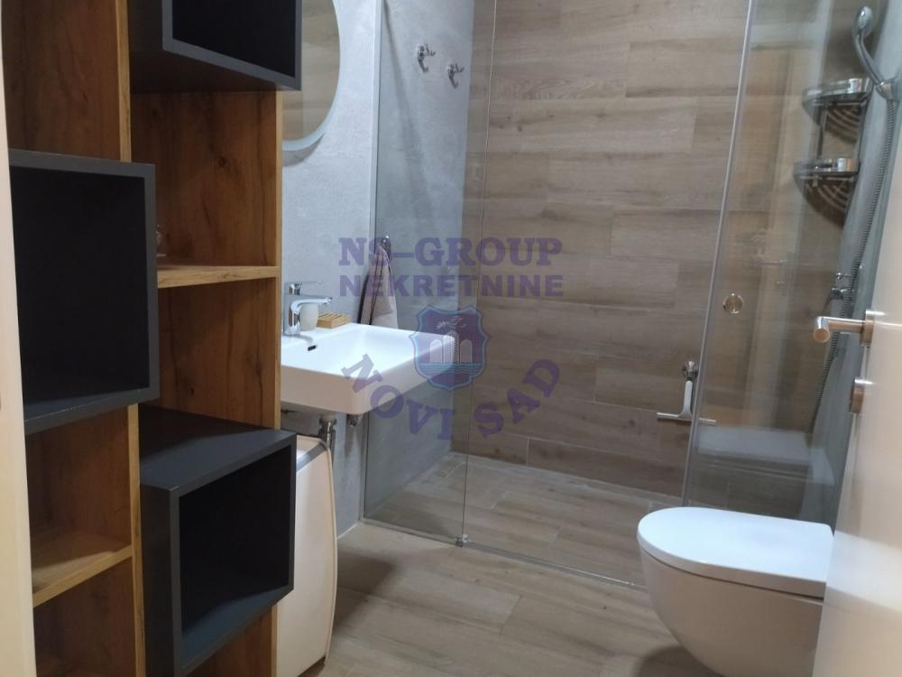 Slika 8 - Trosoban, 74m2, Telep Novi Sad, sa terasom, ima lift