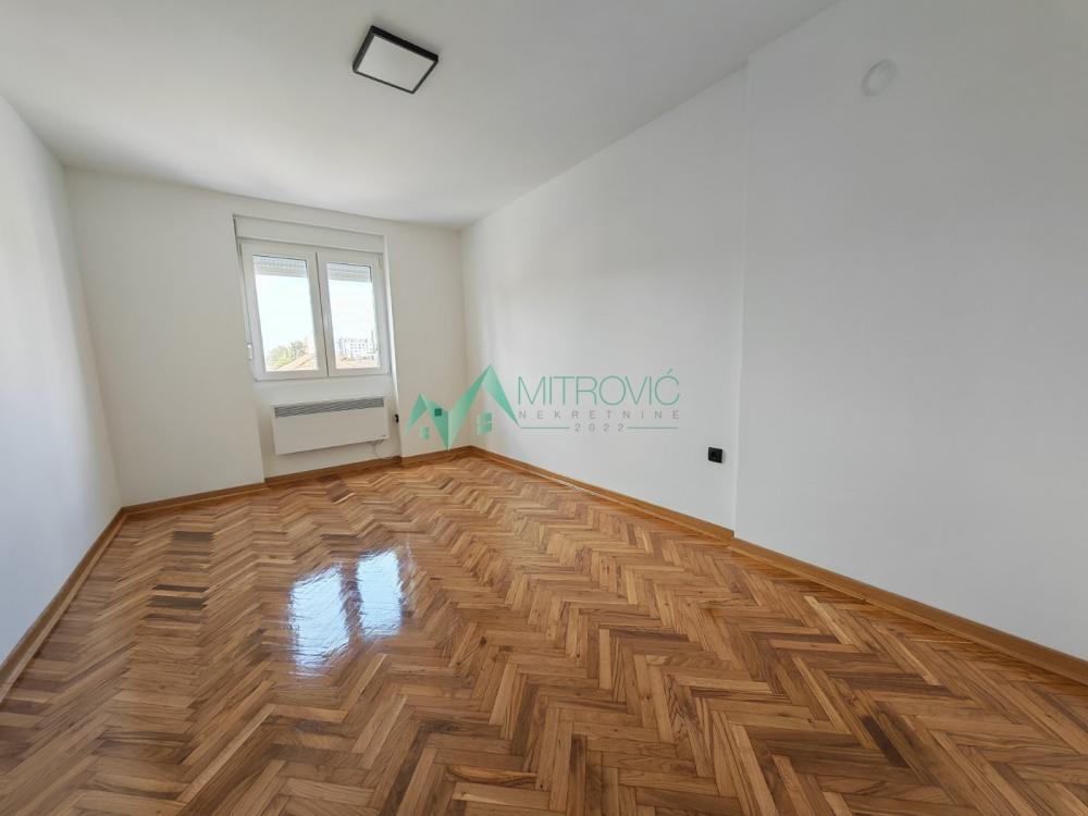 Slika 11 - Cara Dušana, 49m2. Renoviran dvosoban stan. 