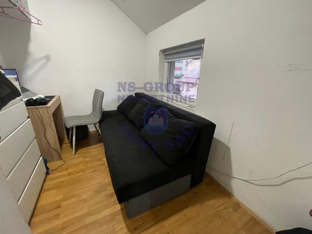 Slika 7 - Odlican jednoiposoban stan na Adicama