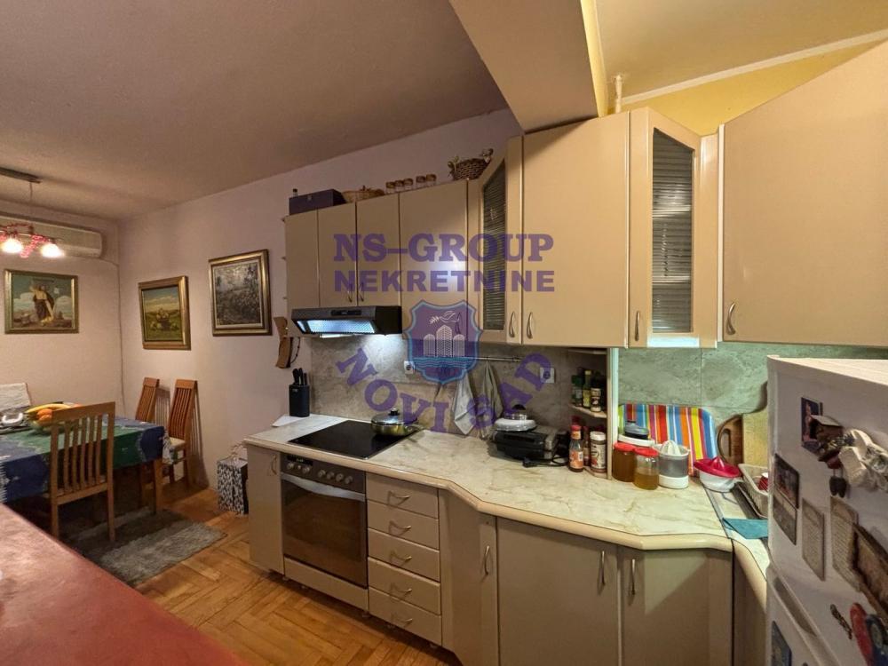 Slika 8 - Trosoban, 98m2, Beogradski kej Novi Sad