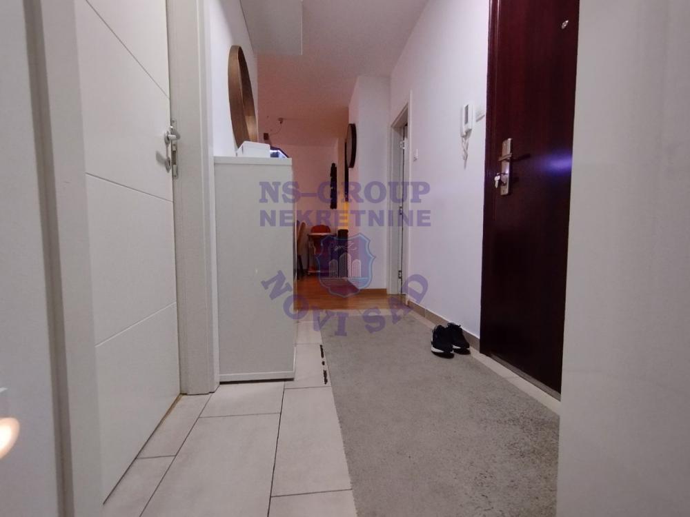 Slika 4 - Prodaja stana, 55m2, Petrovaradin Novi Sad, sa terasom, ima lift