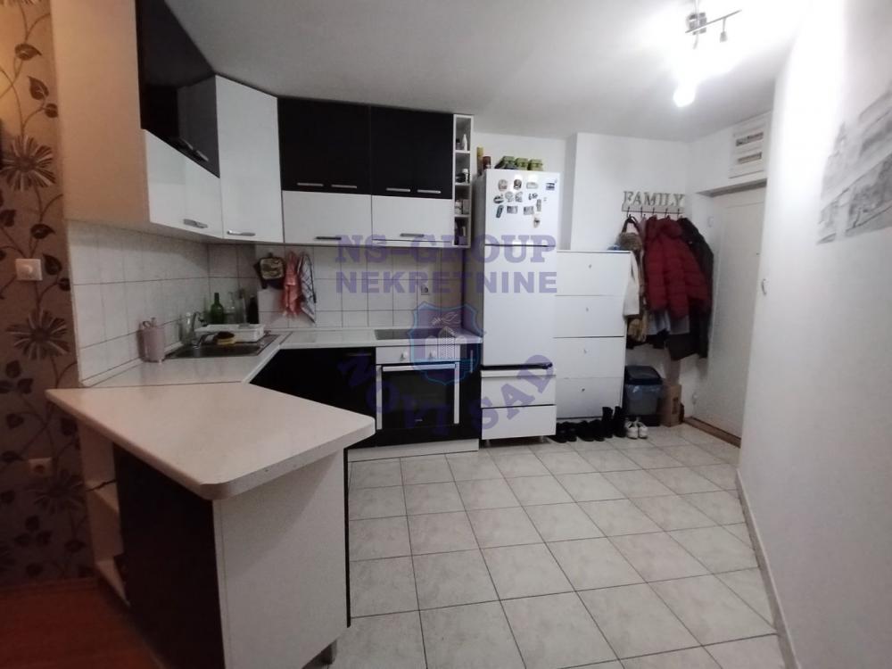 Slika 4 - Prodaja stana, Betanija Novi Sad, ima lift