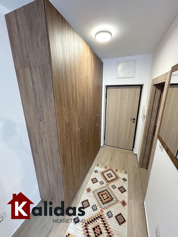 Slika 5 - Stan,NOVI SAD,CENTAR,kv: 24, € 103000, ID: 1008607