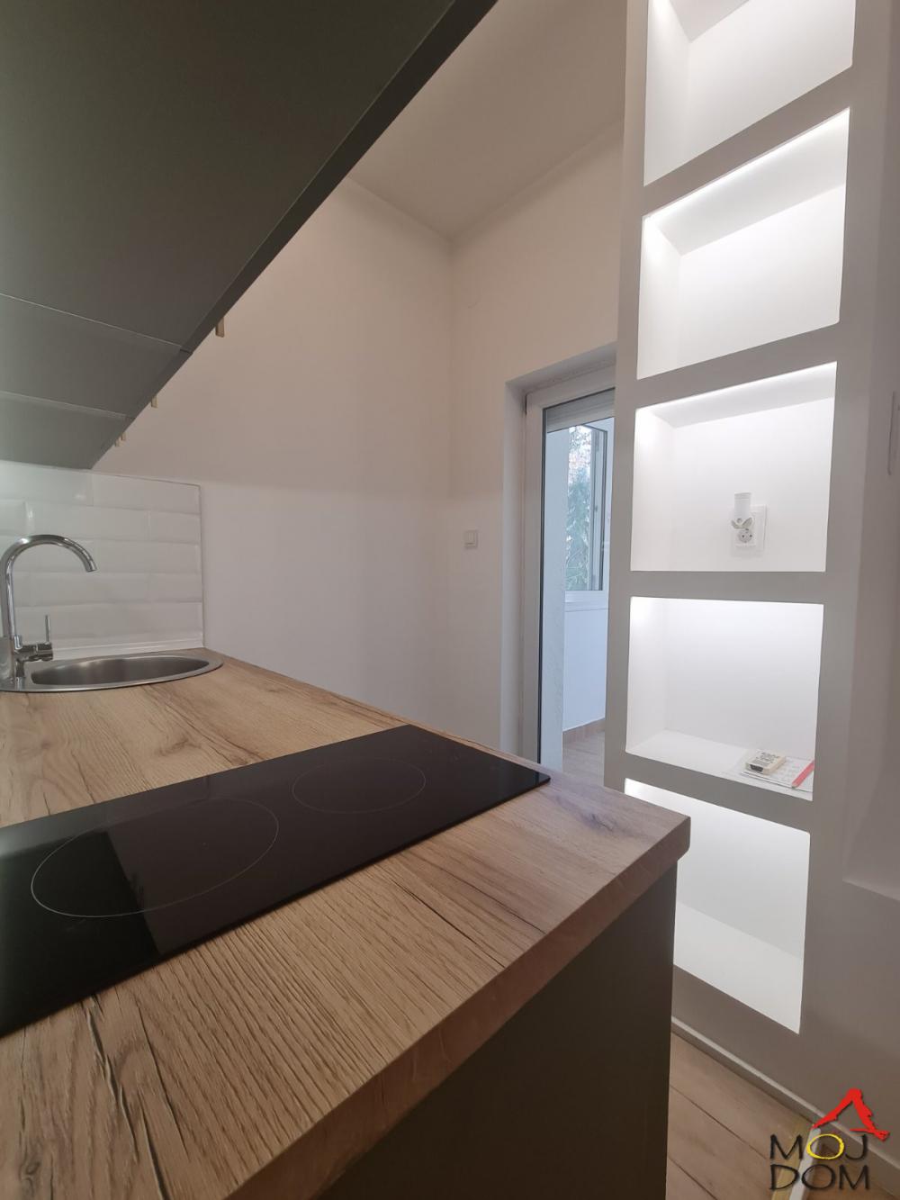 Slika 6 - Stan,NOVI SAD,STARI GRAD,kv: 21, € 92700, ID: 1031346